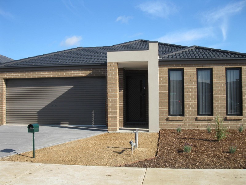 6 Majestic Way, Point Cook VIC 3030