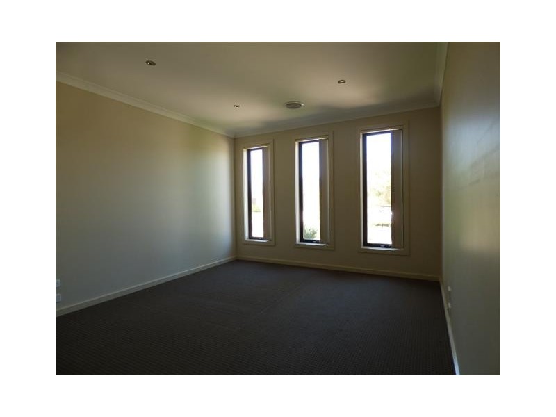 6 Majestic Way, Point Cook VIC 3030