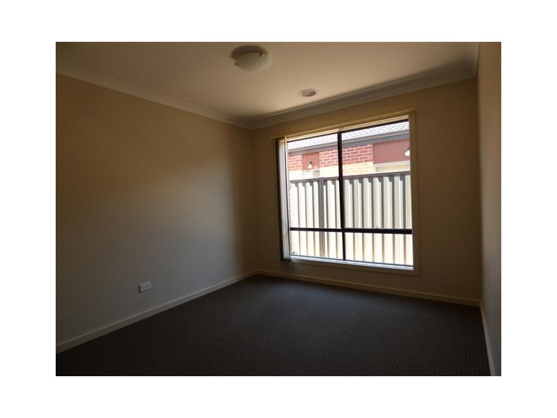 6 Majestic Way, Point Cook VIC 3030