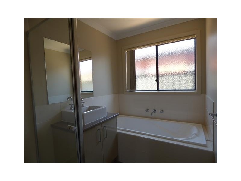 6 Majestic Way, Point Cook VIC 3030