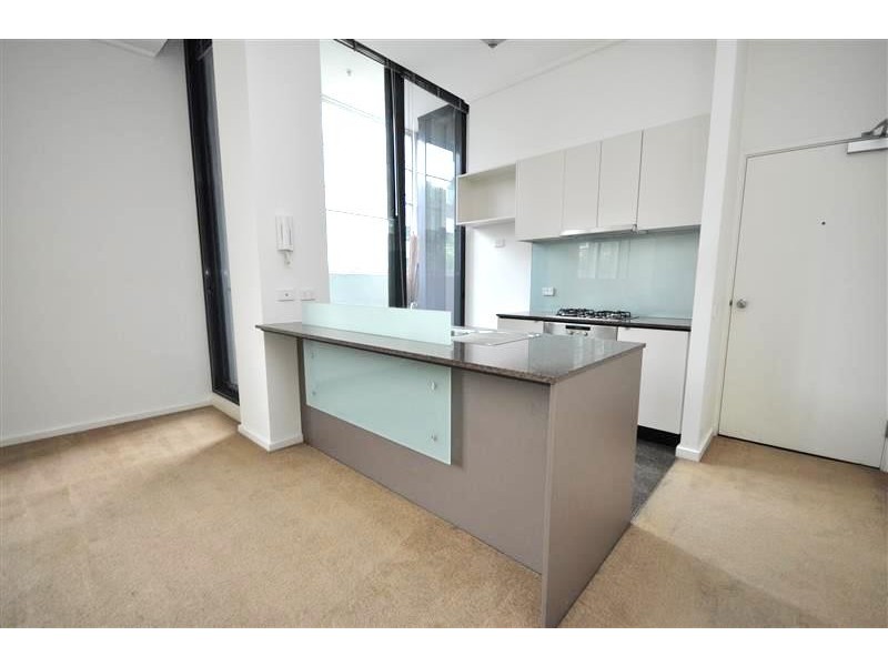 REF 22253/171 City Road, Southbank VIC 3006