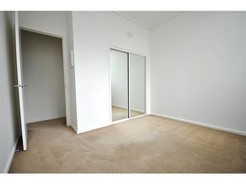 REF 22253/171 City Road, Southbank VIC 3006