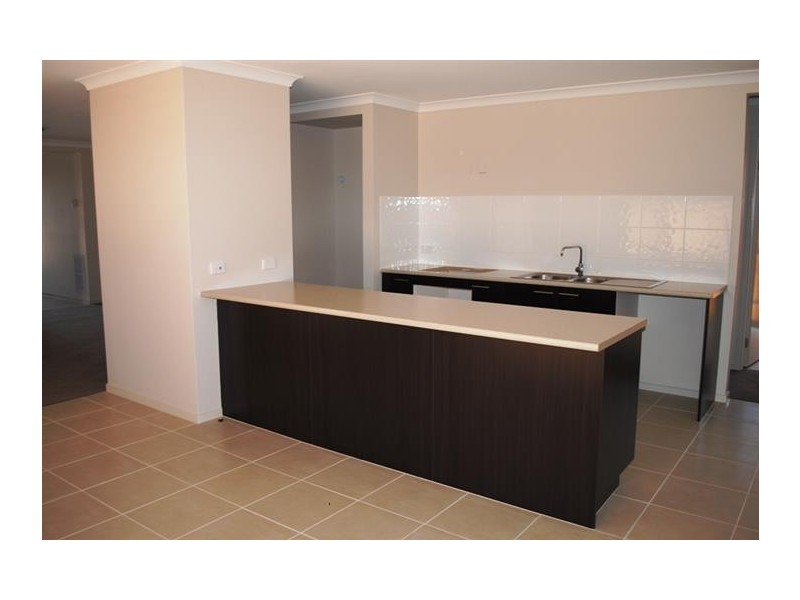 31 Waves Drive, Point Cook VIC 3030