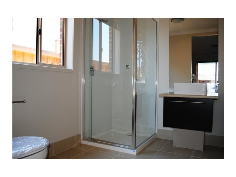 31 Waves Drive, Point Cook VIC 3030