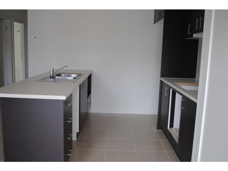 308 Saltwater Promenade, Point Cook VIC 3030