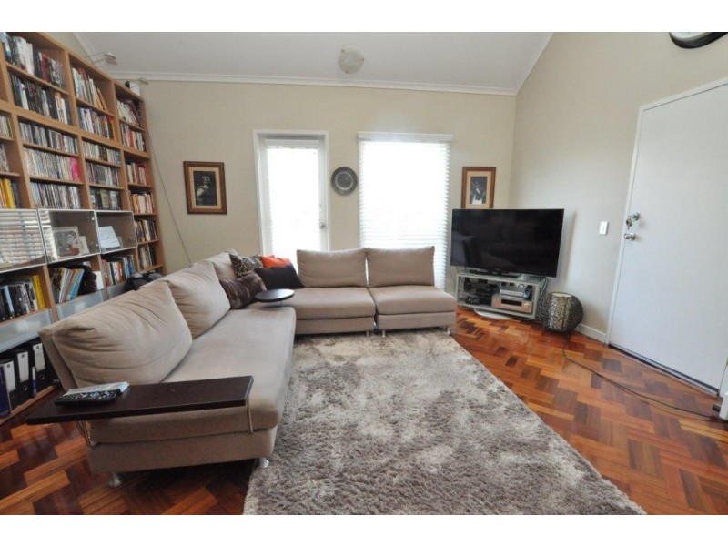 REF 22257/96 Dodds Street, Southbank VIC 3006
