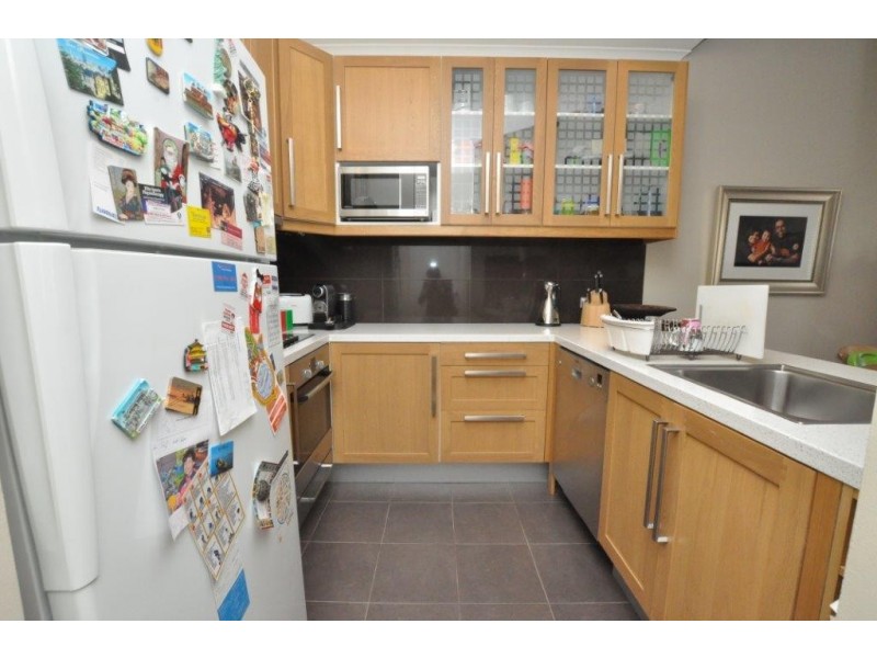 REF 22257/96 Dodds Street, Southbank VIC 3006