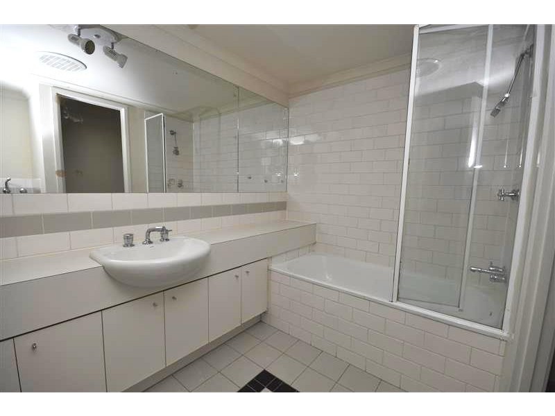 REF 22262/100 Dodds Street, Southbank VIC 3006