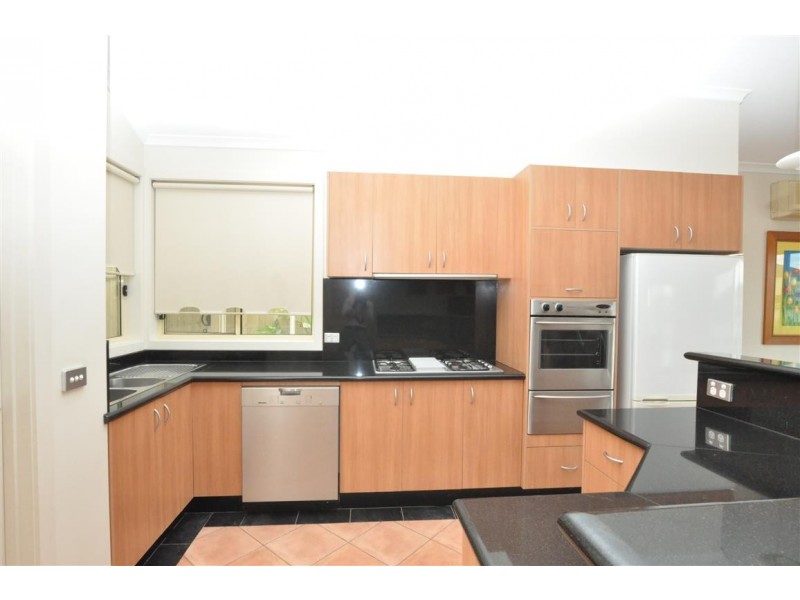 29 Sanctuary Lakes South Boulevard, Point Cook VIC 3030