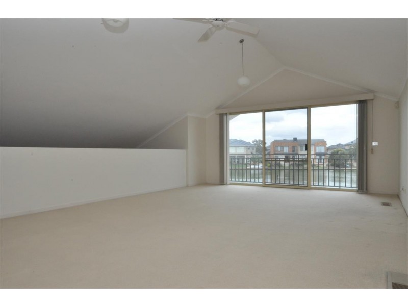 29 Sanctuary Lakes South Boulevard, Point Cook VIC 3030