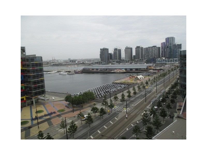 1102/100 Harbour Esplanade, Docklands VIC 3008