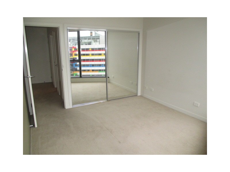 1102/100 Harbour Esplanade, Docklands VIC 3008