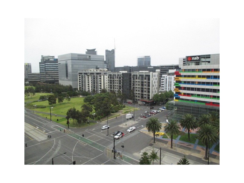 1102/100 Harbour Esplanade, Docklands VIC 3008