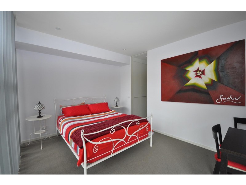 104/8 McCrae Street, Docklands VIC 3008