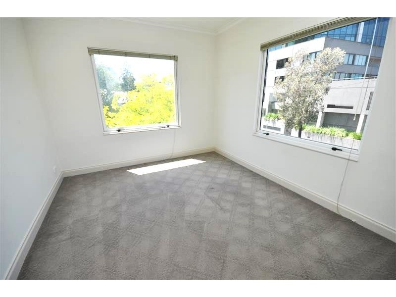 REF 22269/8 Wells Street, Southbank VIC 3006