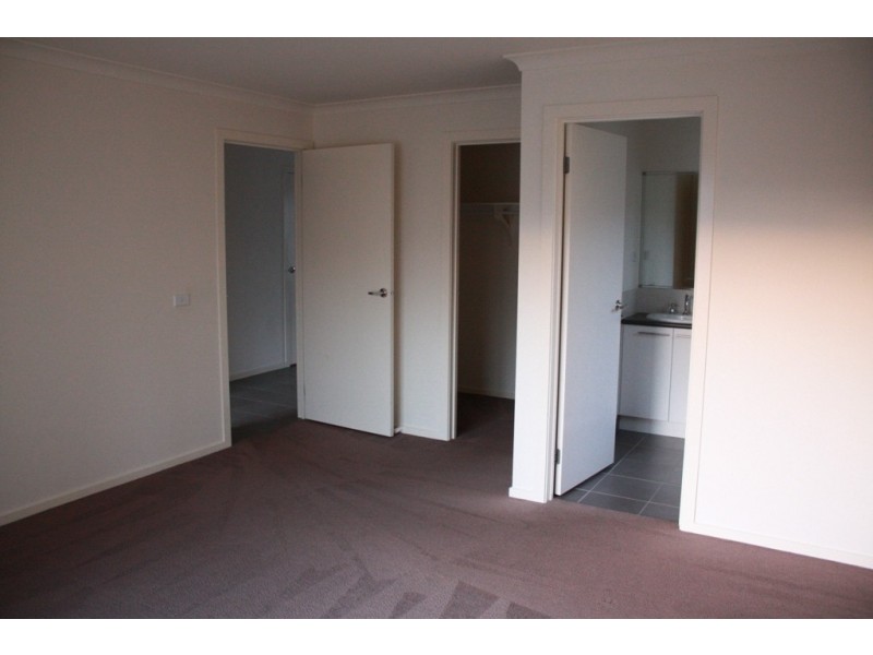 50 Ladybird Crescent, Point Cook VIC 3030