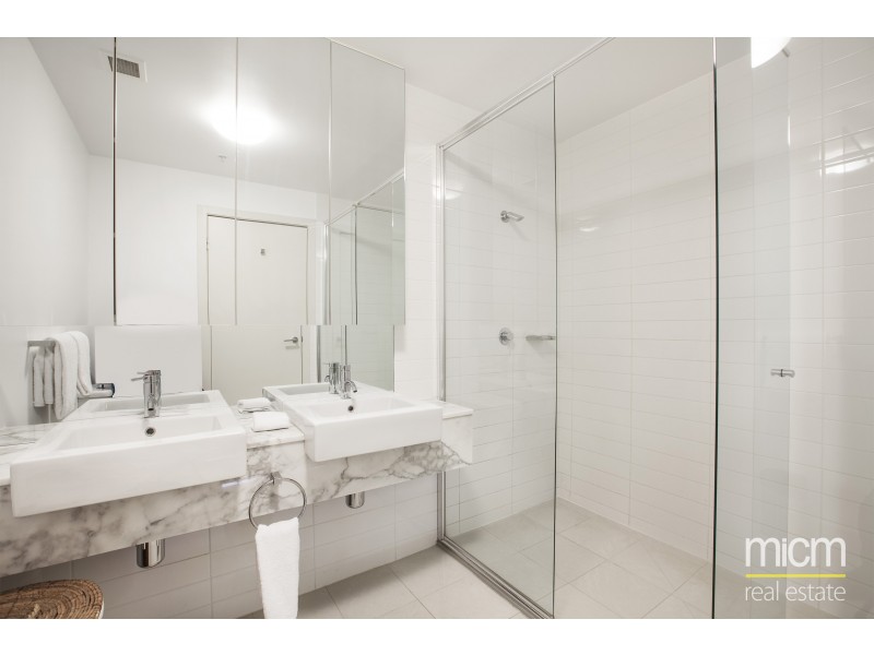 100 Harbour Esplanade, Docklands VIC 3008