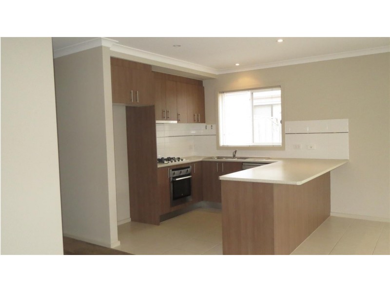 13 Landing Place, Point Cook VIC 3030