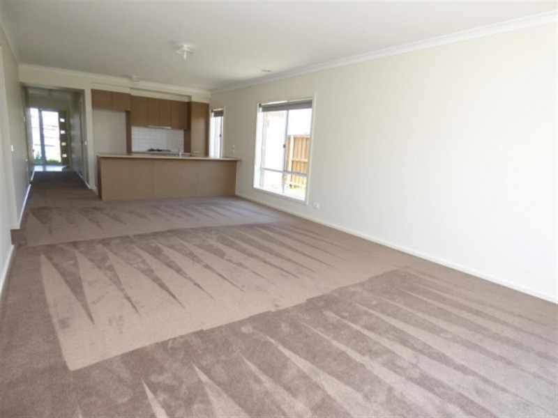 61 Barnstormer Boulevard, Point Cook VIC 3030