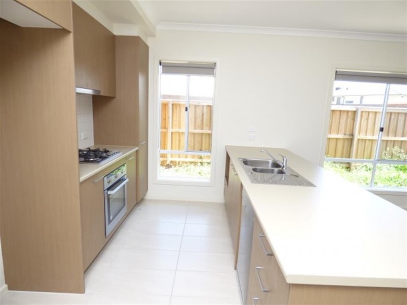 61 Barnstormer Boulevard, Point Cook VIC 3030