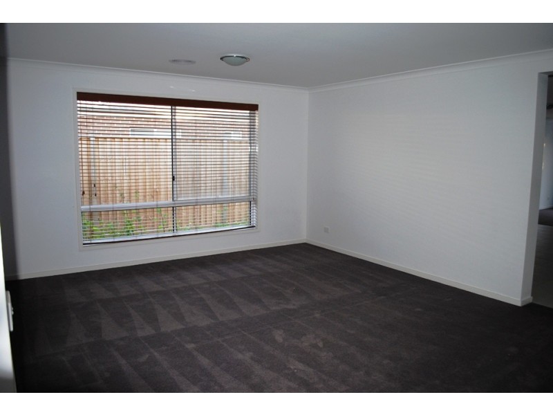 23 Rivulet Drive, Point Cook VIC 3030