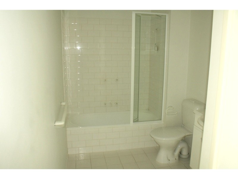 REF 22281/148 Wells Street, South Melbourne VIC 3205