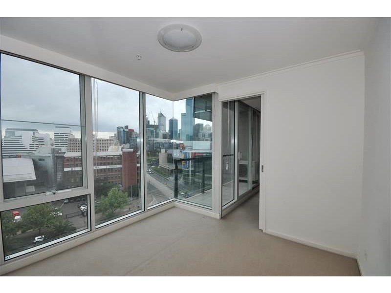 REF 42118/63 Whiteman Street, Southbank VIC 3006