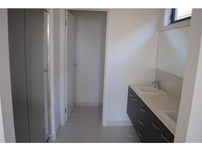 9a Circus Avenue, Point Cook VIC 3030