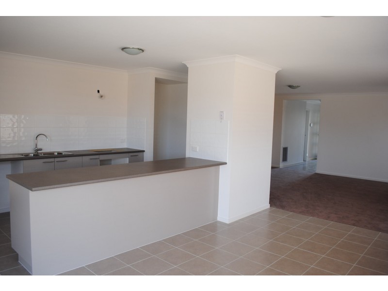3a Casino Parade, Point Cook VIC 3030