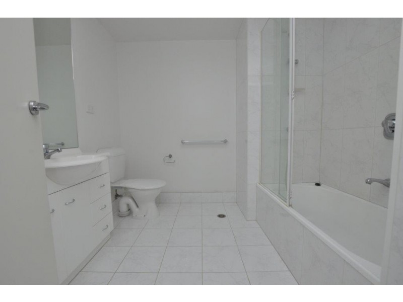 REF 22304/163 City Road, Southbank VIC 3006