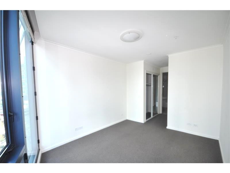 REF 32117/180 City Road, Southbank VIC 3006