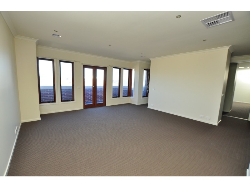 19 Ironwood Drive, Point Cook VIC 3030