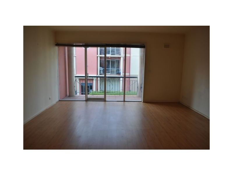 REF 22309/88 Wells Street, Southbank VIC 3006