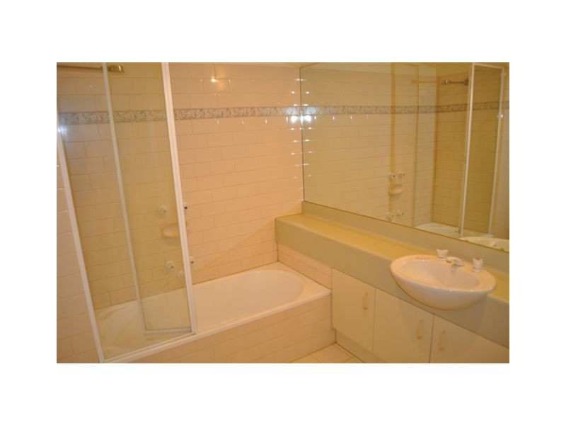 REF 22309/88 Wells Street, Southbank VIC 3006