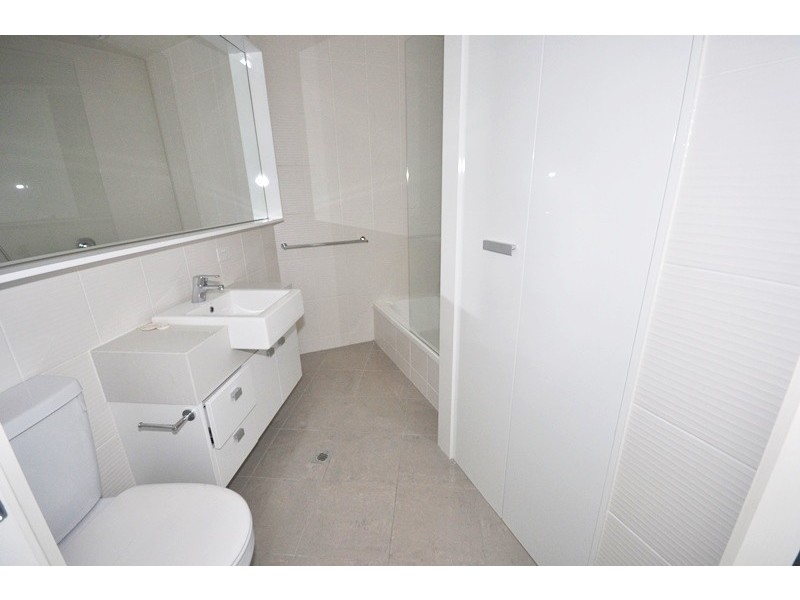 REF 22316/180 City Road, Southbank VIC 3006