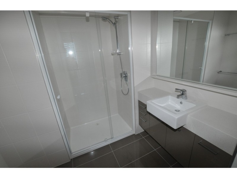 REF 27001/241 City Road, Southbank VIC 3006