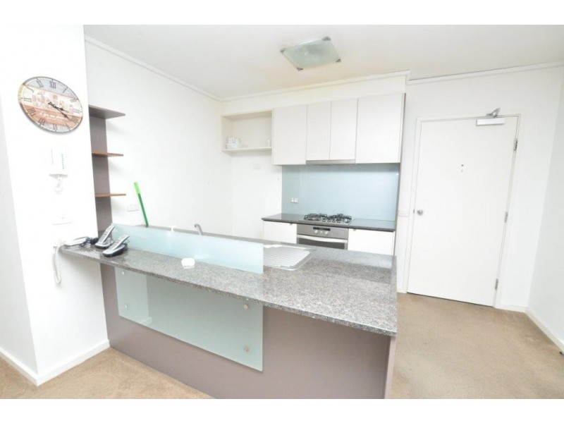 REF 22330/183 City Road, Southbank VIC 3006