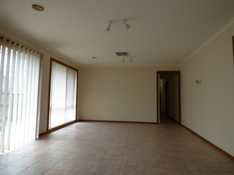 3 Raemur Court, Hoppers Crossing VIC 3029