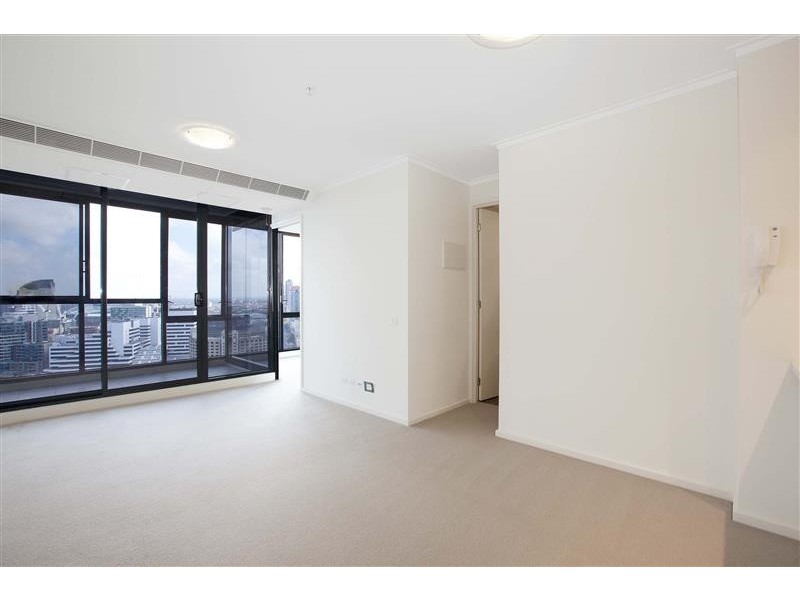 REF 32202/63 Whiteman Street, Southbank VIC 3006