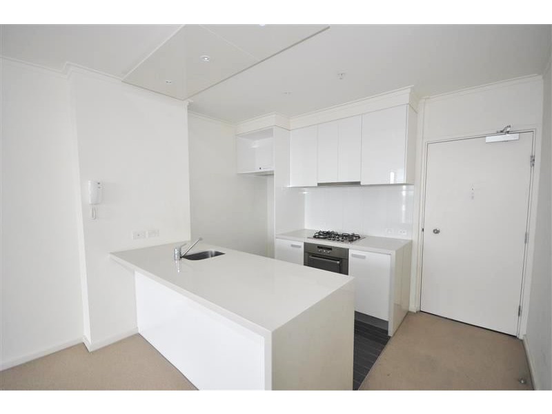 REF 32202/63 Whiteman Street, Southbank VIC 3006
