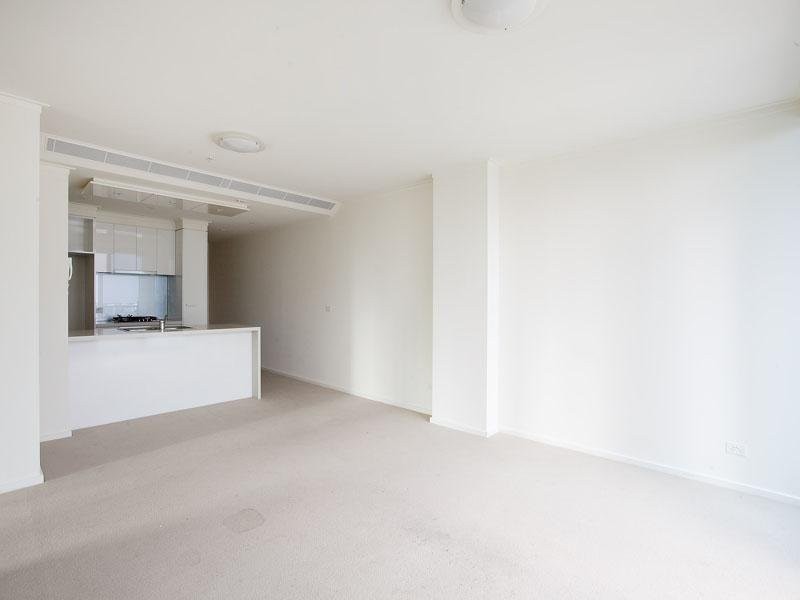 REF 22337/180 City Road, Southbank VIC 3006