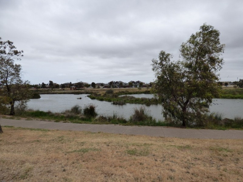 10 Santa Cruz View, Point Cook VIC 3030