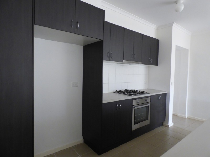 10 Santa Cruz View, Point Cook VIC 3030