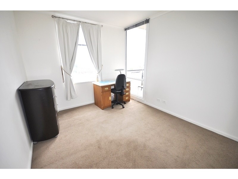 REF 22344/79 Whiteman Street, Southbank VIC 3006