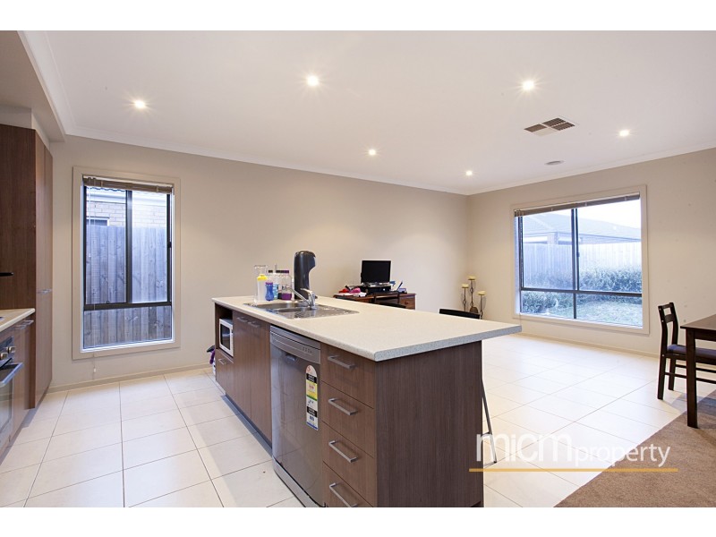 22 Lomandra Street, Point Cook VIC 3030