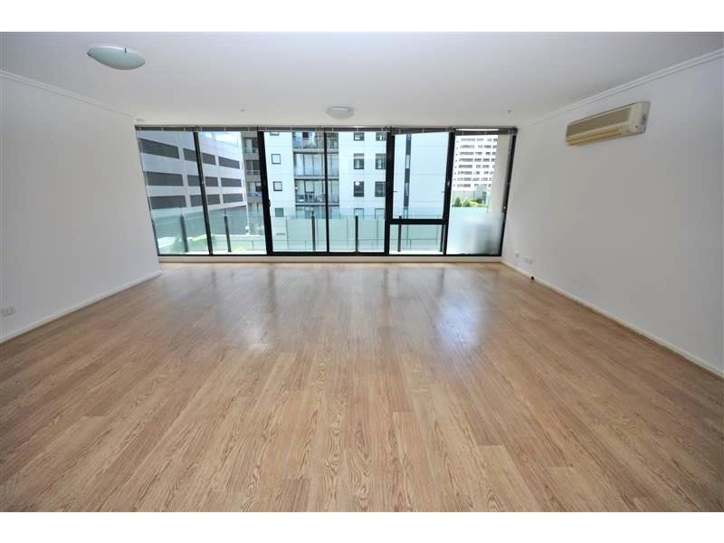 REF 22351/38 Bank Street, South Melbourne VIC 3205