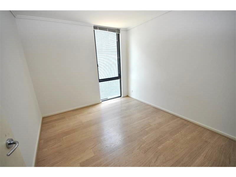 REF 22351/38 Bank Street, South Melbourne VIC 3205