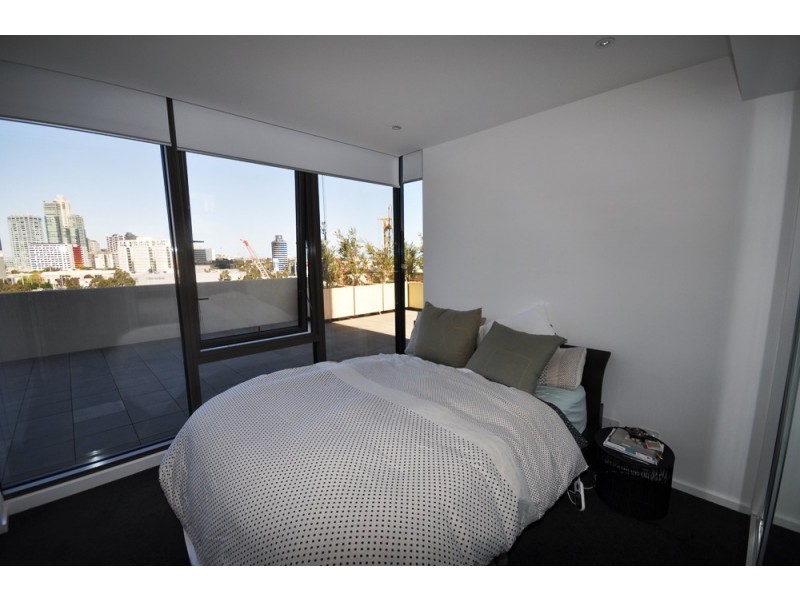 REF 33407/118 Kavanagh Street, Southbank VIC 3006