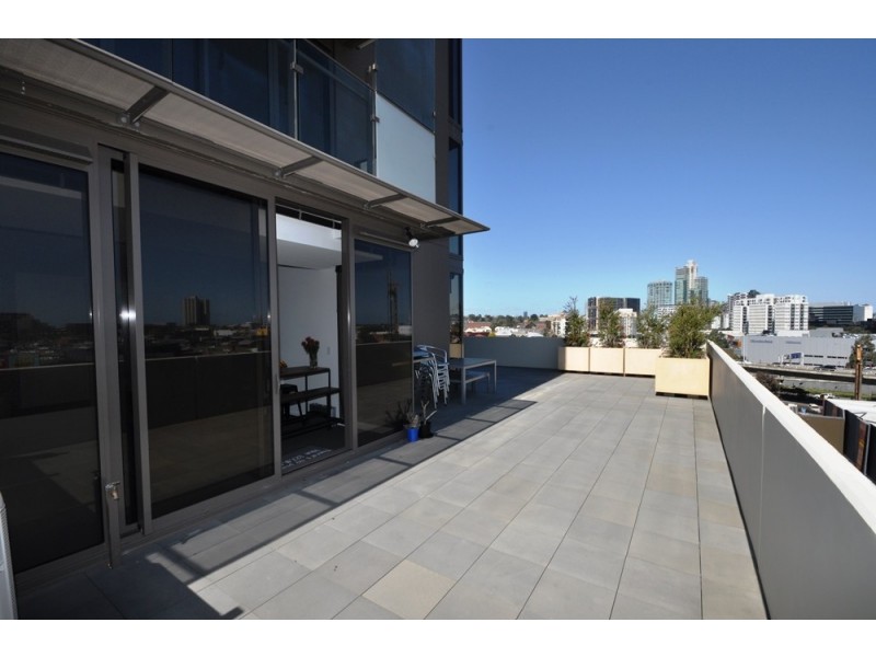 REF 33407/118 Kavanagh Street, Southbank VIC 3006