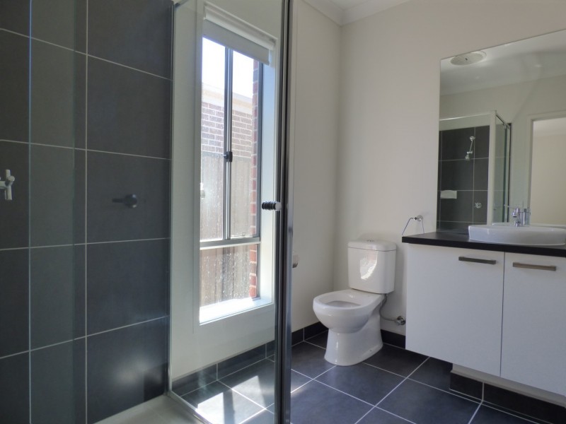 60 Victorking Drive, Point Cook VIC 3030